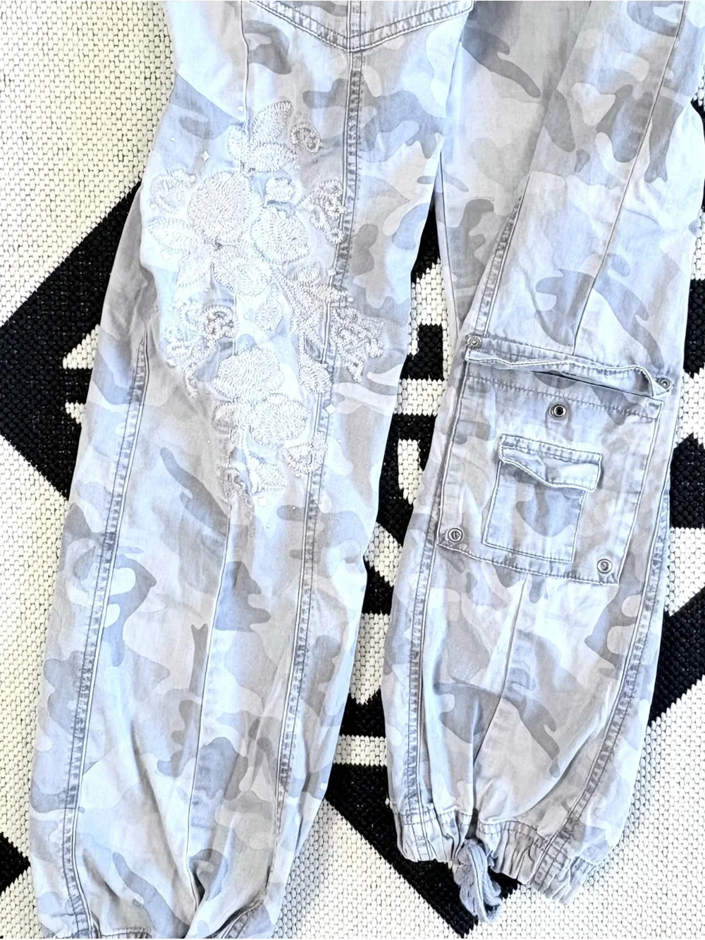 Girls Bundle of Jeans & Camo Cargo Pants Size 14